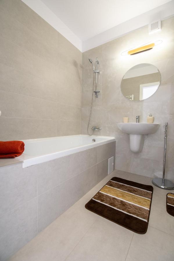 Claseb Apartment Timişoara Eksteriør bilde